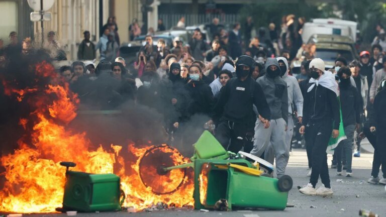 Up to 500 French schools to be totally or partly closed Monday: minister