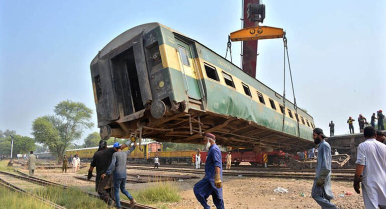 Rehman Baba Express underwent mechanical inspection before derailment, reveals Railways minister