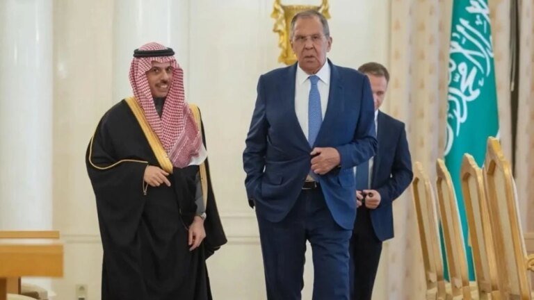 Saudi Arabia warns Houthi aggression draws red line, vows to defend national interests