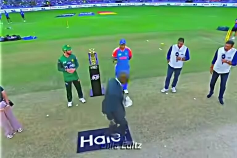 ٹاس کے وقت تنازع، سیاست نے کھیل کو بھی لپیٹ میں لے لیا
