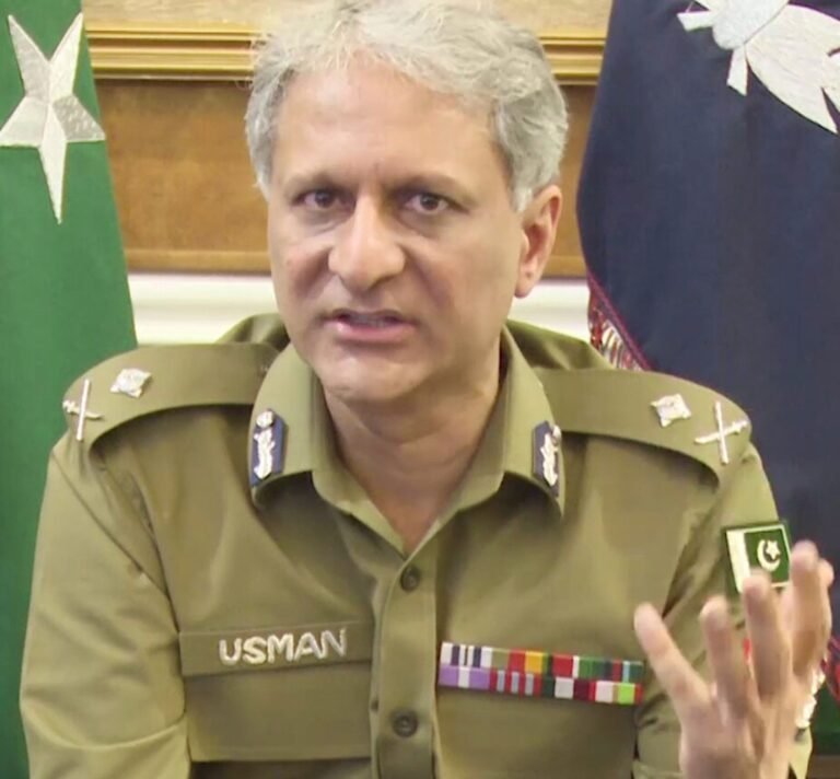 کسی دباؤ یا بلیک میلنگ میں نہیں آئیں گے: آئی جی پنجاب کا ٹرانسپورٹرز کی ہڑتال پر ردِعمل