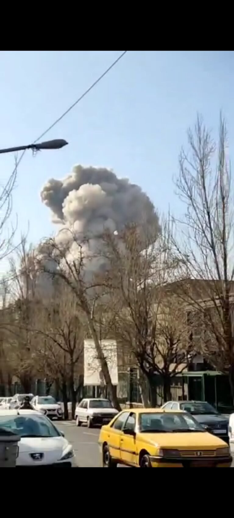 ایران کا مشرق وسطیٰ میں امریکی فوجی اڈوں پر بڑا حملہ — خلیج میں آگ و دھواں