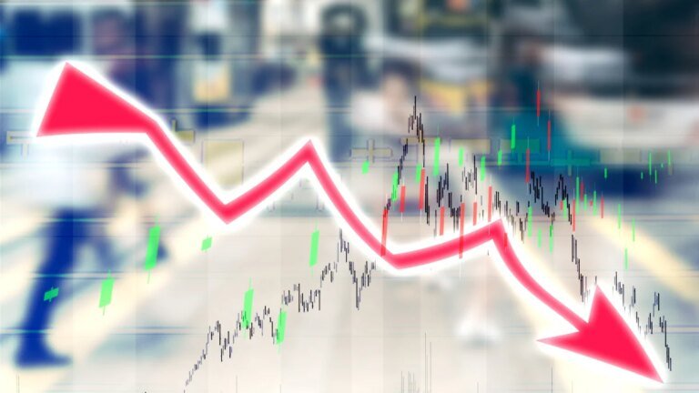 Stocks close lower as KSE-100 index dips over 453 points