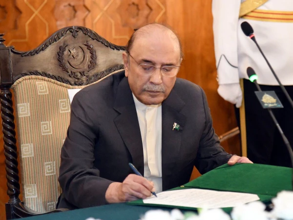 asifzardari1763034900 0