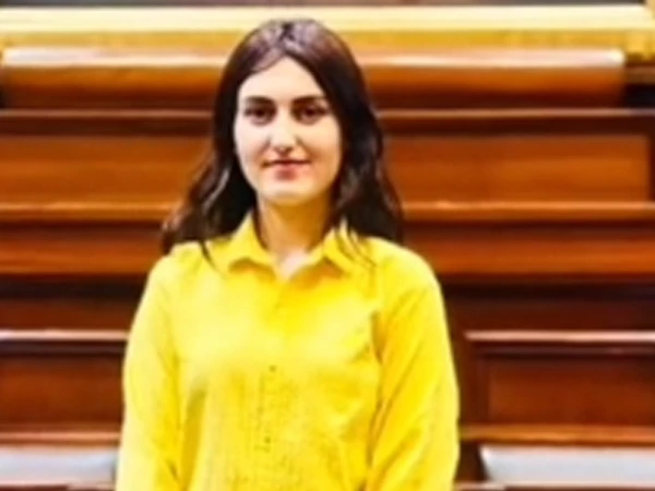 azarbaijangirl1790711273 0