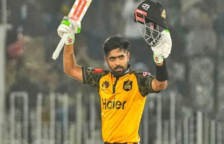 بابراعظم پی ایس ایل میں 4 ہزار رنز بنانے والے پہلے بیٹر بن گئے