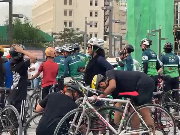 cycle race1790476188 0