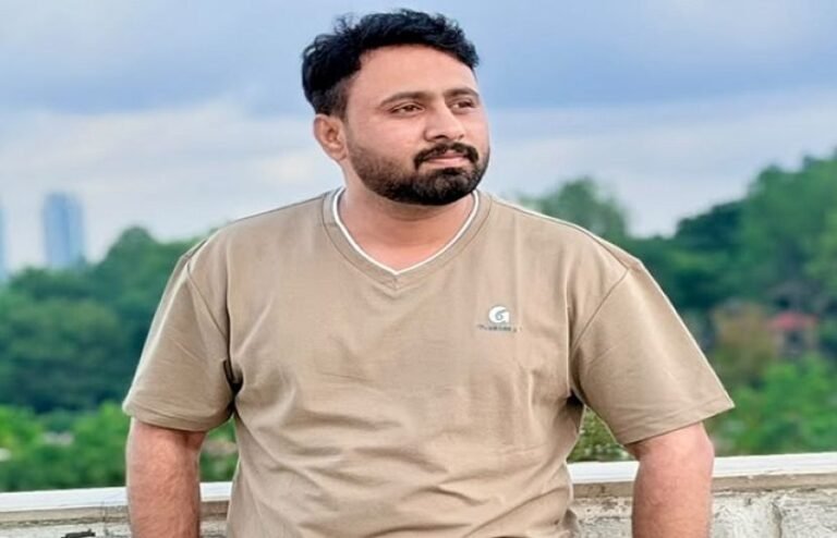 بلاگنگ، فری لانسنگ اور سوشل میڈیا کے شعبوں میں سرگرم پاکستانی نوجوان