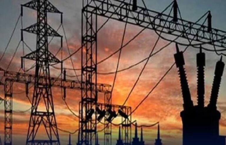 صارفین اب بجلی خود خرید سکیں گے، حکومت بجلی کی خرید و فروخت کے عمل سے باہر
