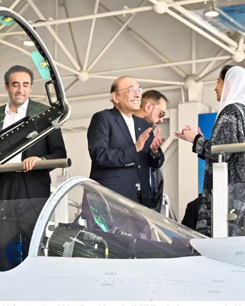 <br>صدر آصف علی زرداری کا چین کے ایوی ایشن انڈسٹری کارپوریشن (AVIC) کے ایئرکرافٹ کمپلیکس کا تاریخی دورہ 2 fb img 1757919436294849901502495293094