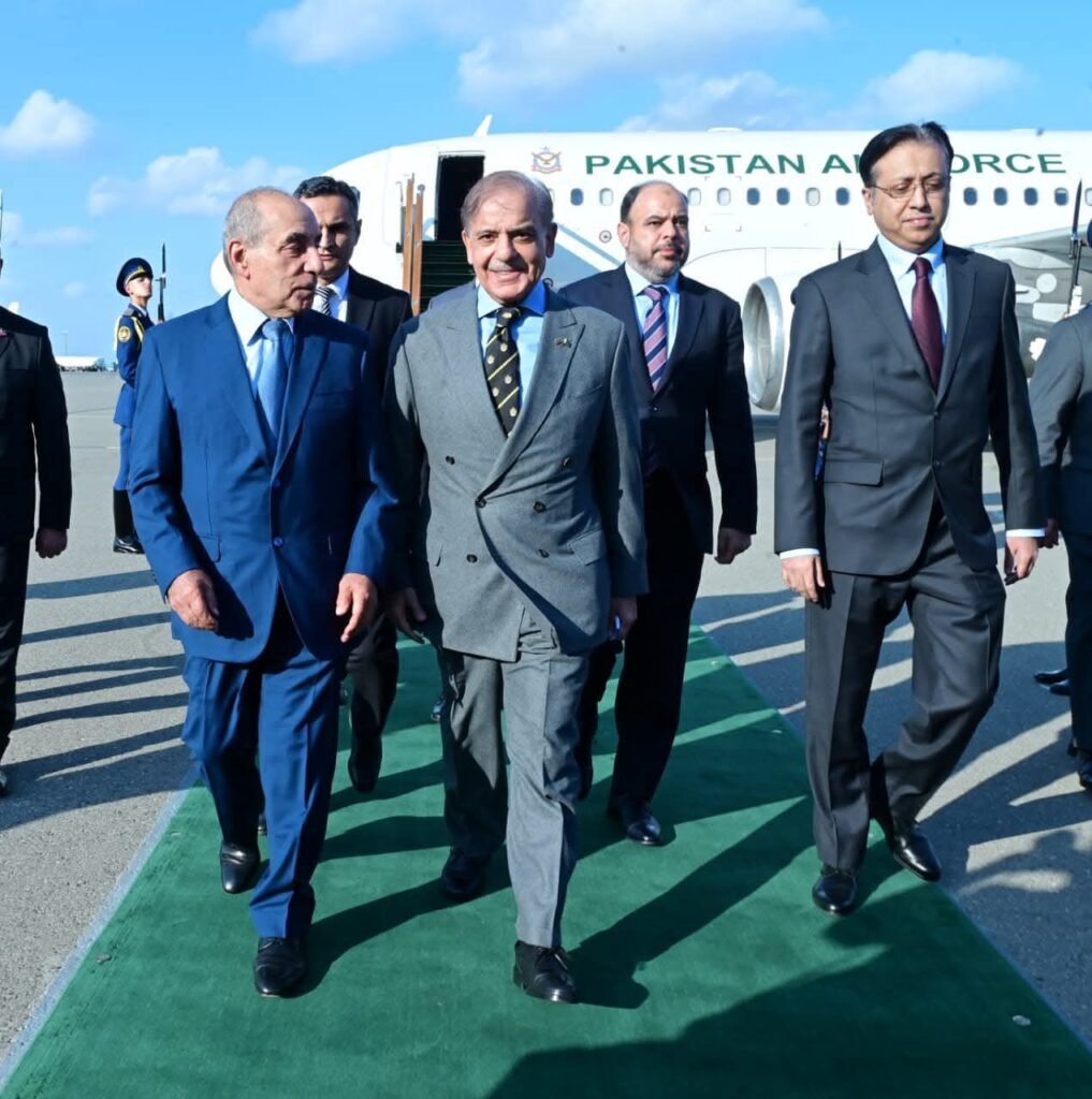 وزیرِاعظم محمد شہباز شریف کا آذربائیجان پہنچنے پر پُرتپاک استقبال 2 fb img 17625253324982420851186871851837