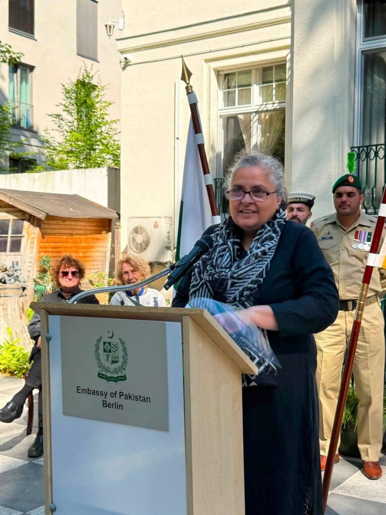 سفارت خانہ پاکستان برلن نے جشن آزادی کی تقریب حب الوطنی کے جوش و جذبے کے ساتھ منائی۔ 2 fb img 17868503846822109515142421993974
