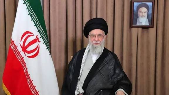 خامنہ ای کو نشانہ بنانے کے لیے اسرائیل نے تہران کے ٹریفک کیمرے ہیک کیے، فنانشل ٹائمز کا انکشاف