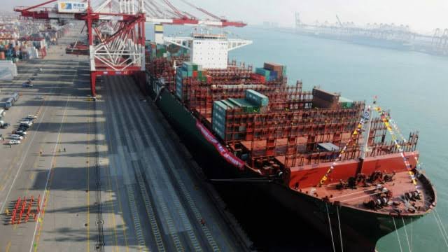 ایرانی فورسز نے خلیج فارس میں 40 لاکھ لیٹر اسمگل شدہ ایندھن سے بھرا جہاز ضبط کر لیا