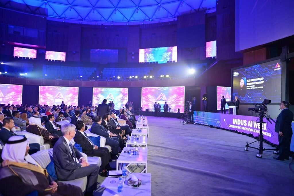 وزیراعظم شہباز شریف کا انڈس اے آئی ویک 2026 کے افتتاح پر خطاب: 2030 تک اے آئی میں ایک ارب ڈالر کی سرمایہ کاری کا اعلان 2 img 20260209 wa15584686050312231070682