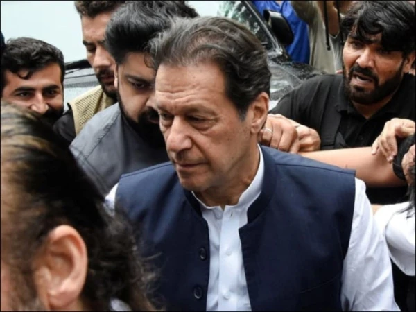 عمران خان کی عدم پیروی پر مسترد کی گئی پٹیشن   سماعت کے لیے مقرر کرنے کا حکم