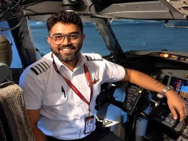 indian pilot of dubai fly injured and trandfer to1790882833 0