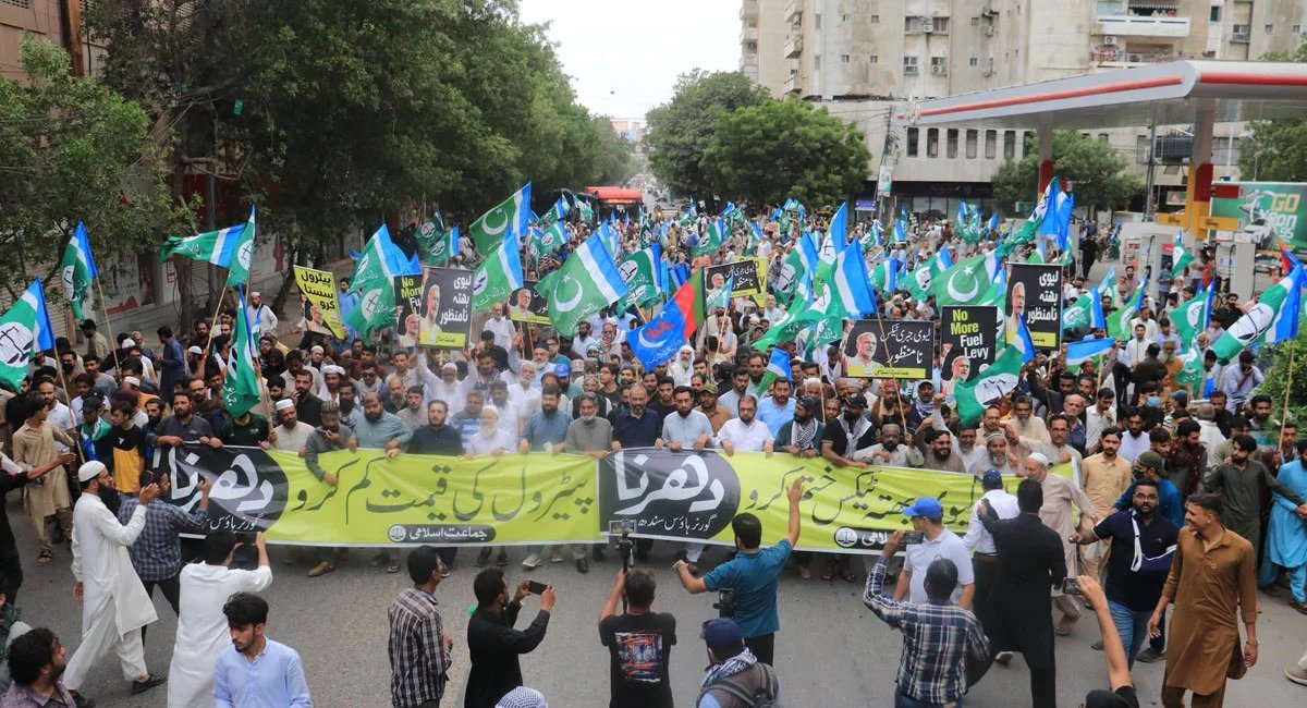 ji karachi sit in