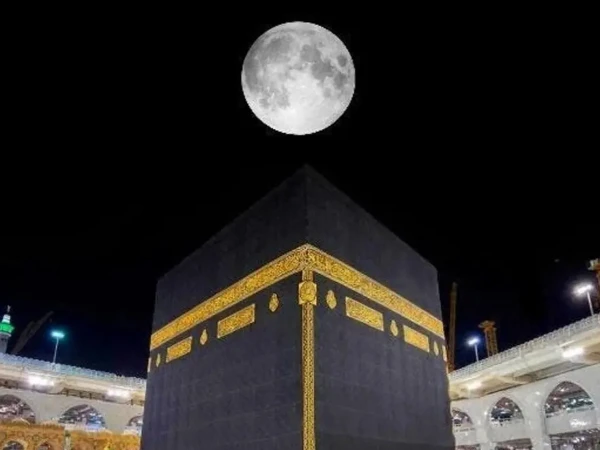 moon on kaaba1791159111 0