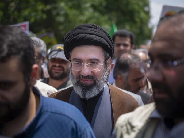 نئے ایرانی سپریم لیڈر کے زخمی ہونے کی خبریں، ایرانی صدر کے بیٹے کا اہم بیان سامنے آگیا