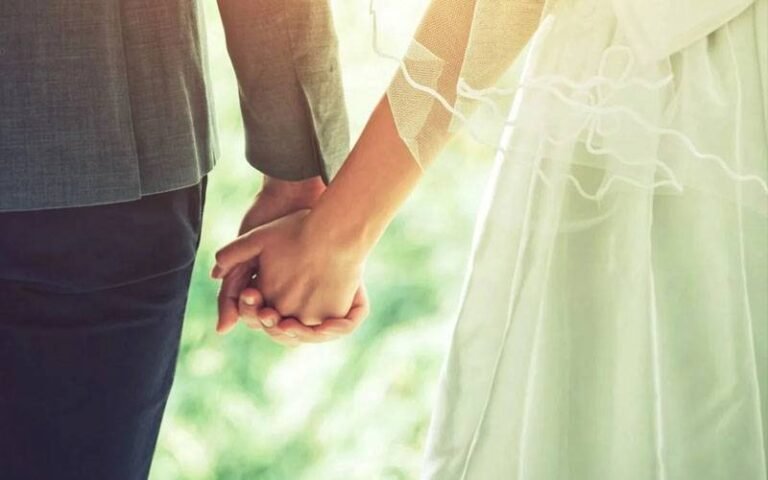 14 سالہ لڑکی کو انسٹاگرام پر ایک 17 سالہ لڑکے سے محبت ہوئی اور پھر ۔۔؟