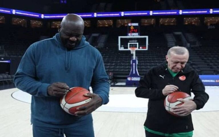 ترک صدر کا واسکٹ بال کے ورلڈ کلاس کھلاڑی سے مقابلہ؛ تصاویر وائرل 102 news 1768938157 4262