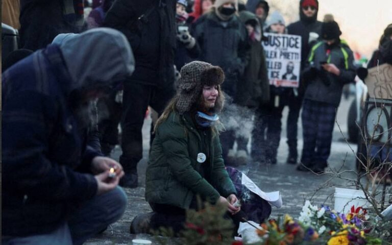 منیاپولس میں صدر ڈونلڈ ٹرمپ کے امیگریشن ایجنٹوں نے ایک اور امریکی شہری کو قتل کر دیا 59 news 1769340118 3770