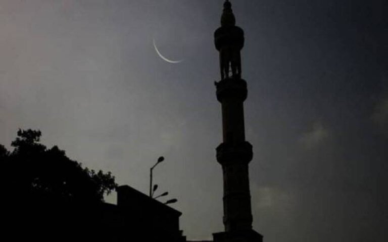 رمضان المبارک کا چاند نظر آگیا