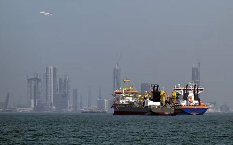 آبنائے ہرمز بند روس نے بحران کے دوران کتنا تیل فروخت کیا؟