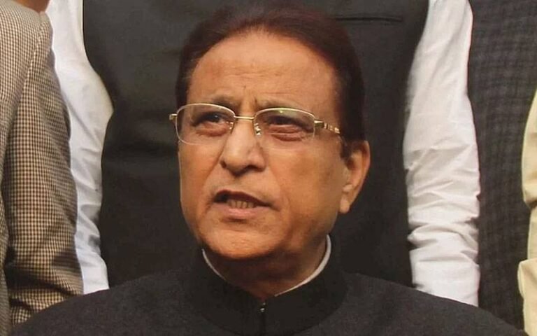 اتر پردیش میں مسلمان  لیڈر اعظم خان کے خلاف ایک اور ایف آئی آر درج کر دی  گئی