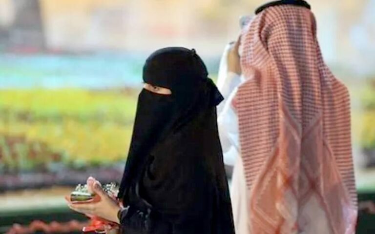 سیر و تفریح نہ کرانے پر انوکھا مطالبہ!  خاتون نے طلاق مانگ لی