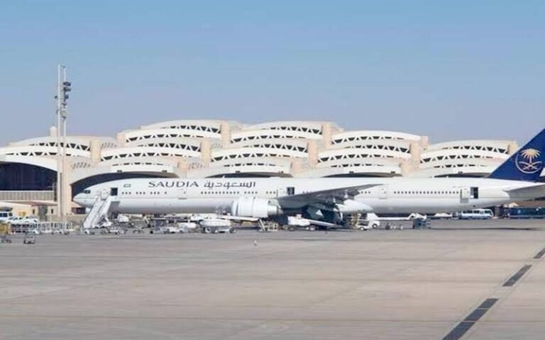 ریاض کے کنگ خالد ایئرپورٹ پر فلائٹ آپریشن بحال 