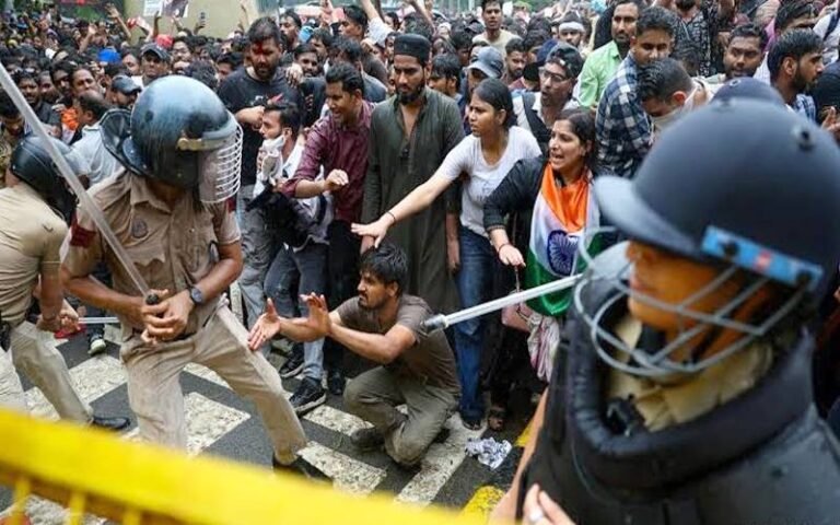 بھارت میں احتجاج شدت اختیار کر گیاملک گیرمظاہرےگرفتاریاں