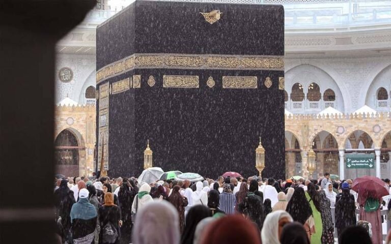 مکہ مکرمہ میں موسلادھار بارش مسجد الحرام میں روح پرور مناظر