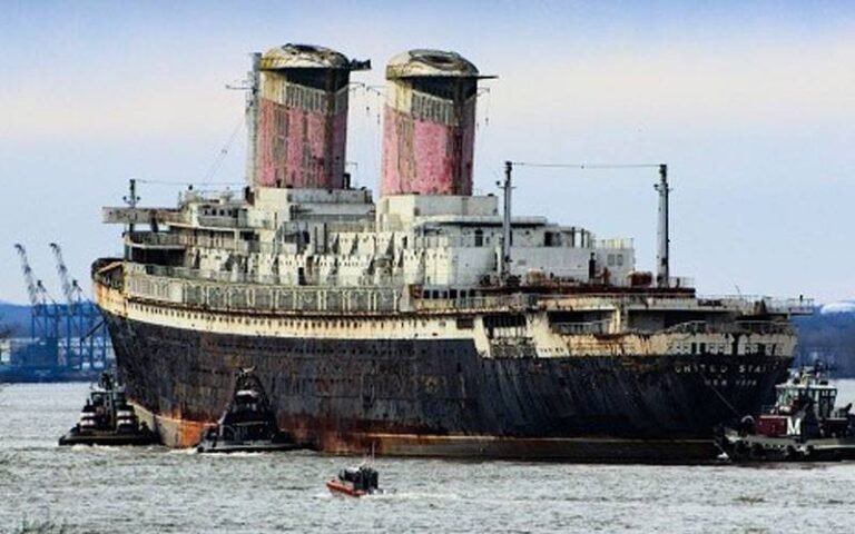  امریکہ :ناکارہ  بحری جہاز سے دنیا کی بڑی مصنوعی آبی چٹان بنانے کا منصوبہ