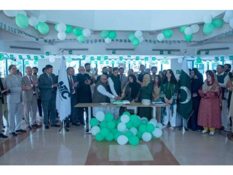 این ٹی سی میں 79ویں یومِ آزادی کی پروقار تقریب، ڈیجیٹل پاکستان کے عزم کا اعادہ این ٹی سی کا ملک بھر کی جامعات کے طلبہ کے مابین پوسٹر ڈیزائننگ مقابلہ، بھرپور شرکت اور تخلیقی صلاحیتوں کا شاندار مظاہرہ