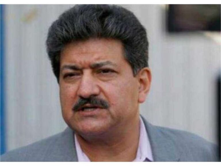 وزیراعلیٰ اپنے جہاز پر لندن کیوں گئیں؟ مریم نواز کو چاہیئے کہ اپنے بیانات میں تضاد پر خود ہی غور کریں، حامد میر کچھ دن پہلے انہوں نے لندن میں فرمایا تھا کہ وہ چھٹی پر ہیں، آج سرکاری جہاز کے استعمال کو جائز ثابت کرنے کیلئے کہا کہ وزیراعلیٰ کبھی چھٹی پر نہیں ہوتا، ان کی ساتھی وزراء کے بیانات بھی آپس نہیں ملتے، سینئر صحافی