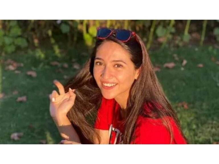 پاکستانیوں کو ’محبت کرنیوالا‘ کہنے پر بھارتی سپورٹس پریزنٹر کو ہندو انتہا پسندوں کی شدید تنقید کا سامنا جب میں 2005ء میں پاکستان گئی تو میرا تصور بالکل بدل گیا، پاکستانی بہت پیار کرنیوالے لوگ ہیں، وہ یہ جان کر بہت خوش ہوئے کہ ہم بھارت سے آئے ہیں: صاحبہ بالی