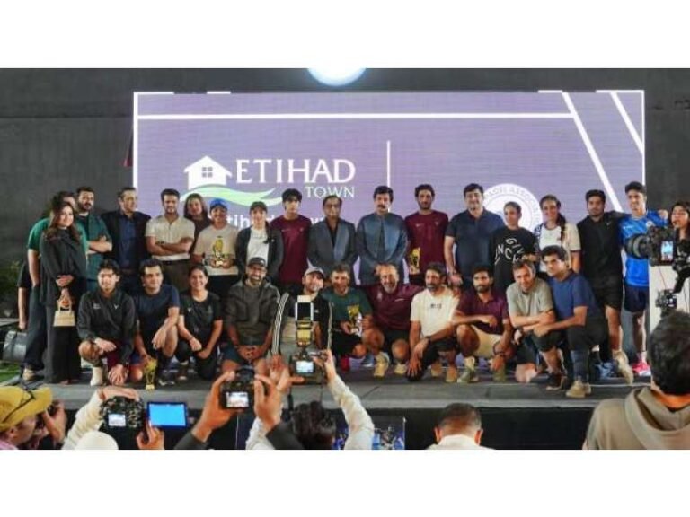 پاکستان پیڈل فیڈریشن کے زیر اہتمام پہلی نیشنل چیمپئن شپ کا کامیاب انعقاد گورنر پنجاب سردار سلیم حیدر خان کی بطور مہمان خصوصی شرکت، فاتح کھلاڑیوں میں 30 لاکھ روپے کے نقد انعامات تقسیم کیے 75 pic c6f22 1776020576.jpg. 2