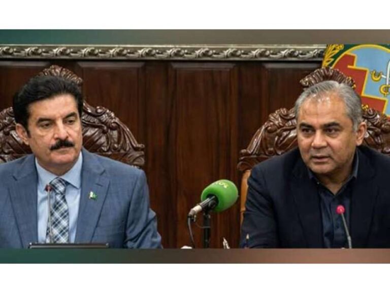 خیبرپختونخواہ میں دہشتگردی کیخلاف انٹیلی جنس بیسڈ کارروائیاں جاری رکھنے کا فیصلہ پولیس اور سی ٹی ڈی کی استعداد بڑھانے کیلئے جدید آلات، اسلحہ اور ضروری وسائل فراہم کیے جائیں گے، عوام کی تعلیم، صحت اور معیار زندگی سے متعلق مسائل پر خصوصی توجہ دی جائے گی؛ اپیکس کمیٹی اجلاس کا اعلامیہ