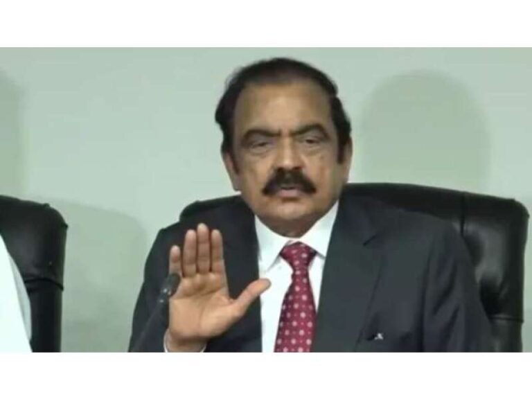 اسلام آباد کو بند نہیں کیا گیا، سکول بھی بند نہیں ہوئے ، یہ سارا پروپیگنڈا ہے، سینیٹر رانا ثناء اللہ چند سکولوں کو پولیس نفری کو ٹھہرانے کیلئے بند کیا گیا، ایم ون موٹروے بھی آج بند نہیں ہورہی ،حکومت نہیں چاہتی کہ جو 26نومبر کو ہوا تھا وہ دوبارہ ہو، وفاقی مشیر سینیٹر رانا ثناء اللہ