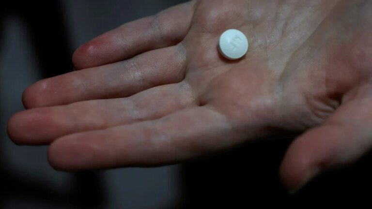 Emvistegrast pill succeeds in mid-stage bowel disease trial