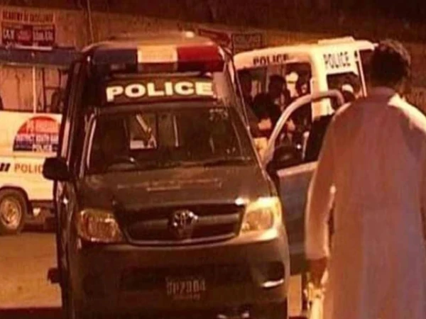 کراچی، قیوم آباد قبرستان کے قریب پولیس مقابلہ، زخمی سمیت دو ملزمان گرفتار