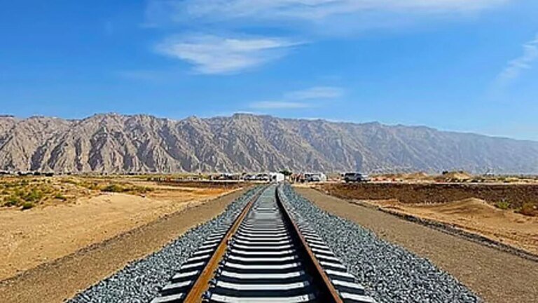 Oman formally ratifies UAE railway agreement