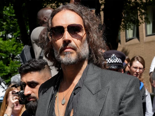 russell brand1766574598 0