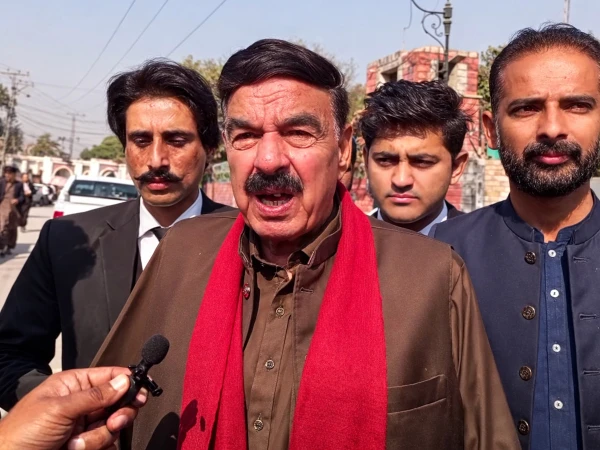 ایران اسرائیل جنگ پھیلتی چلی جائے گی، پاکستان کو ہوشیار رہنے کی ضرورت ہے، شیخ رشید
