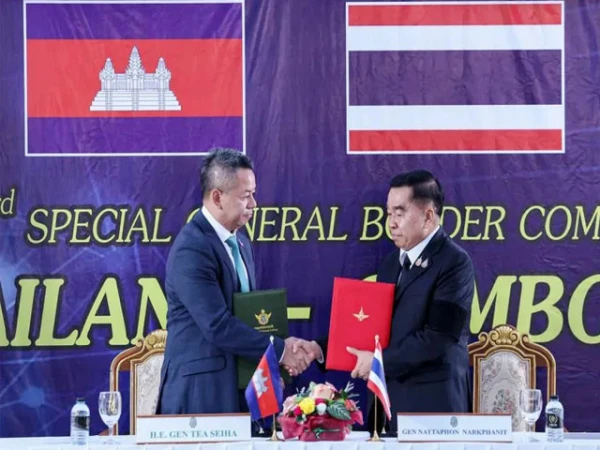 تھائی لینڈ اور کمبوڈیا فوری جنگ بندی پر متفق، ہفتوں سے جاری خونریز جھڑپوں کا خاتمہ 3 thailand combodia ceasefire1766859868 0