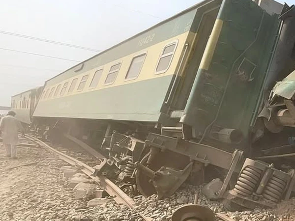 4 سال میں ٹرینوں کے 349 حادثات، عملے کی غلطیوں کا بھی انکشاف 36 train accidents1791977469 0