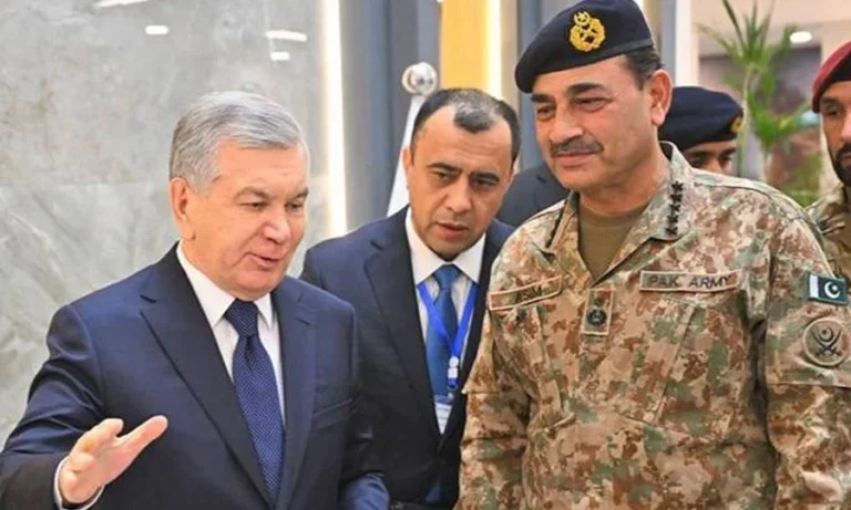 ازبکستان کے صدر کا جی آئی ڈی ایس کا دورہ، دفاعی تعاون کے فروغ پر اتفاق