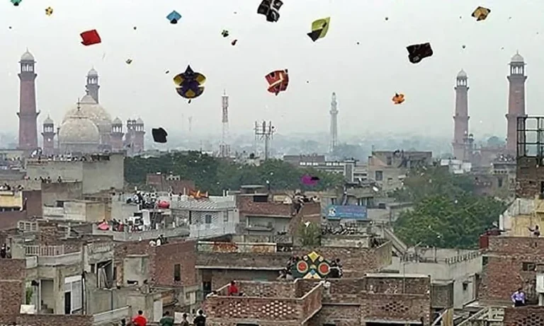 لاہور میں بسنت منانے کی اجازت مل گئی، نوٹیفکیشن جاری کر دیا گیا